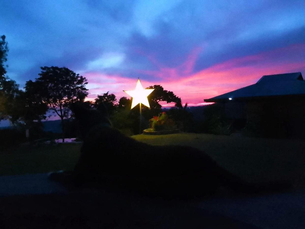 Marquis garden Eco-cottages Tayong Exterior foto